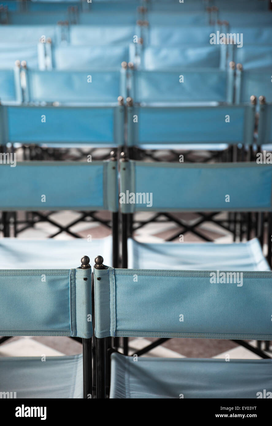 Folding chairs hi-res stock photography and images - Alamy