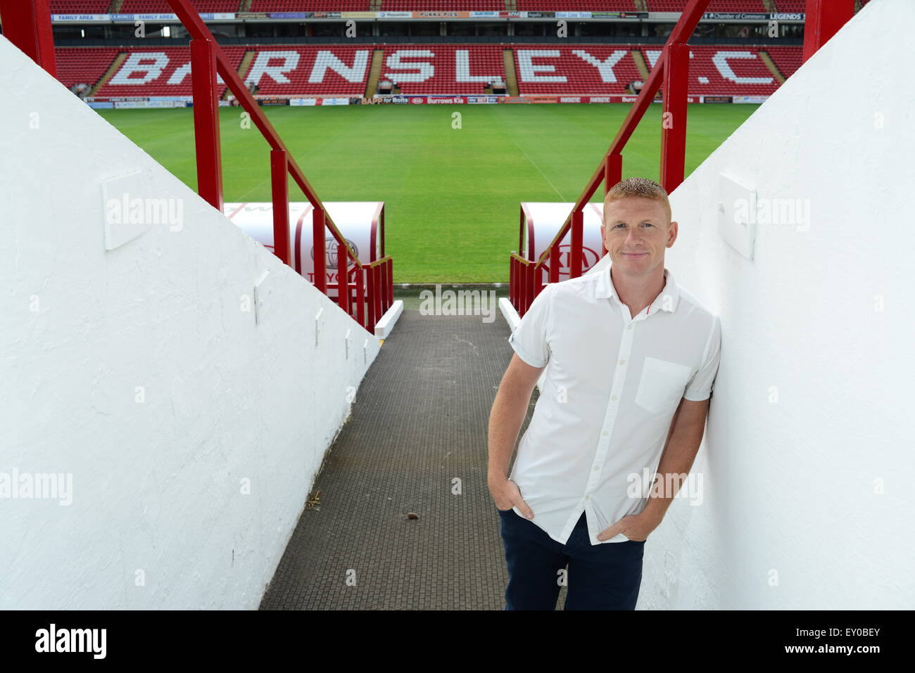 Ex Barnsley FC footballer Bobby Hassell at the Barnsley FC Football Ground. Picture: Scott Bairstow/Alamy Stock Photo