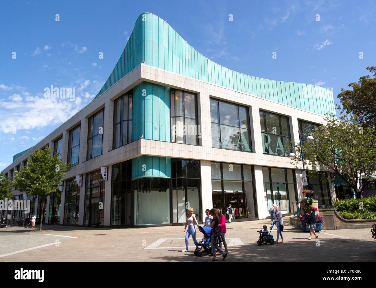 Zara store in central pedestrianised shopping area, Swansea, West  Glamorgan, South Wales, UK Stock Photo - Alamy