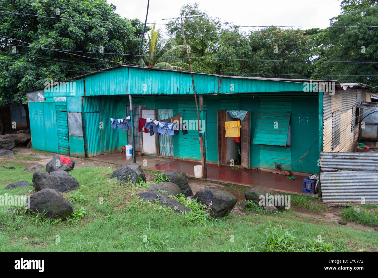 Colorful tin house at Big Corn Island Stock Photo Alamy