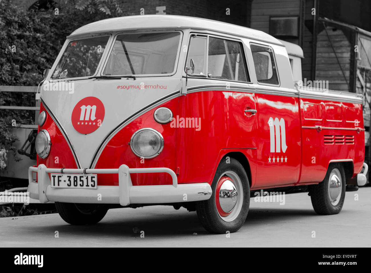 Vintage truck hi-res stock photography and images - Alamy