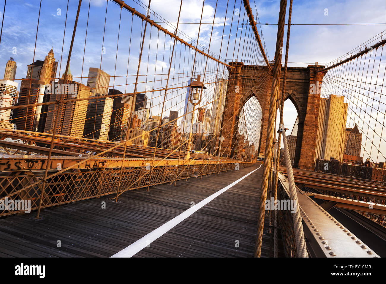 New York City, USA, early in the morning on the famous Brooklyn Bridge Stock Photo