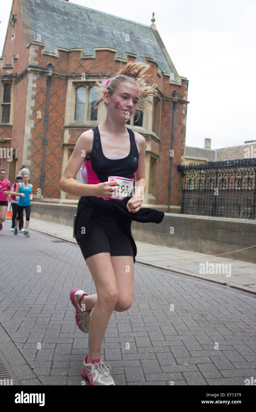 Cambridge, UK. 19th July, 2015. Race for Life 5k and 10k charity run for Cancer research UK, starting from Parkers - Stock Image