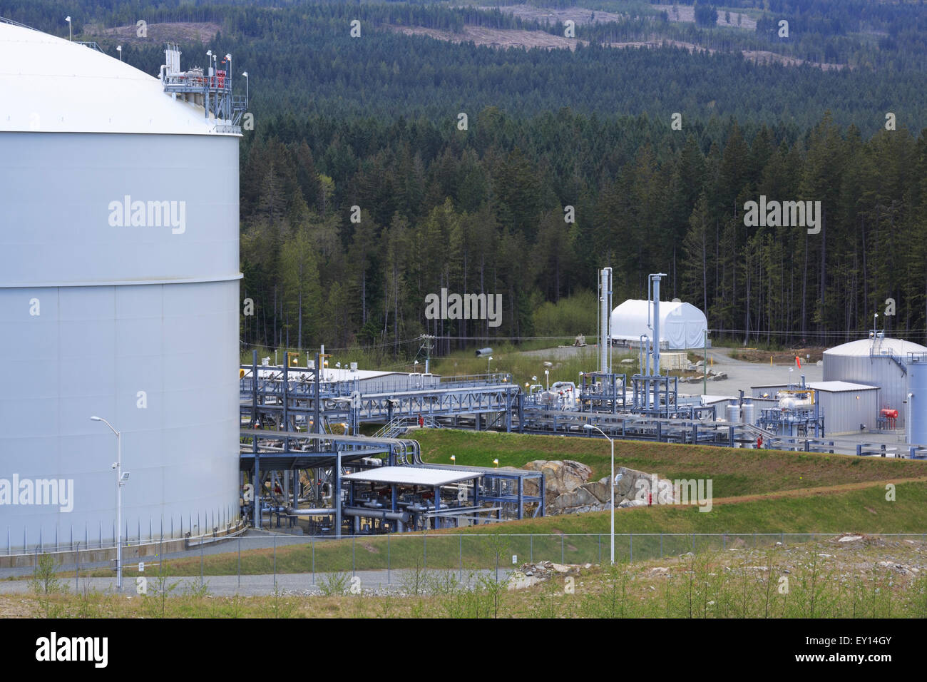 Fortis BC's Mt. Hayes LNG storage facility, near Ladysmith, Vancouver Island, British Columbia. Holds 1.5 billion cubic feet of Stock Photo
