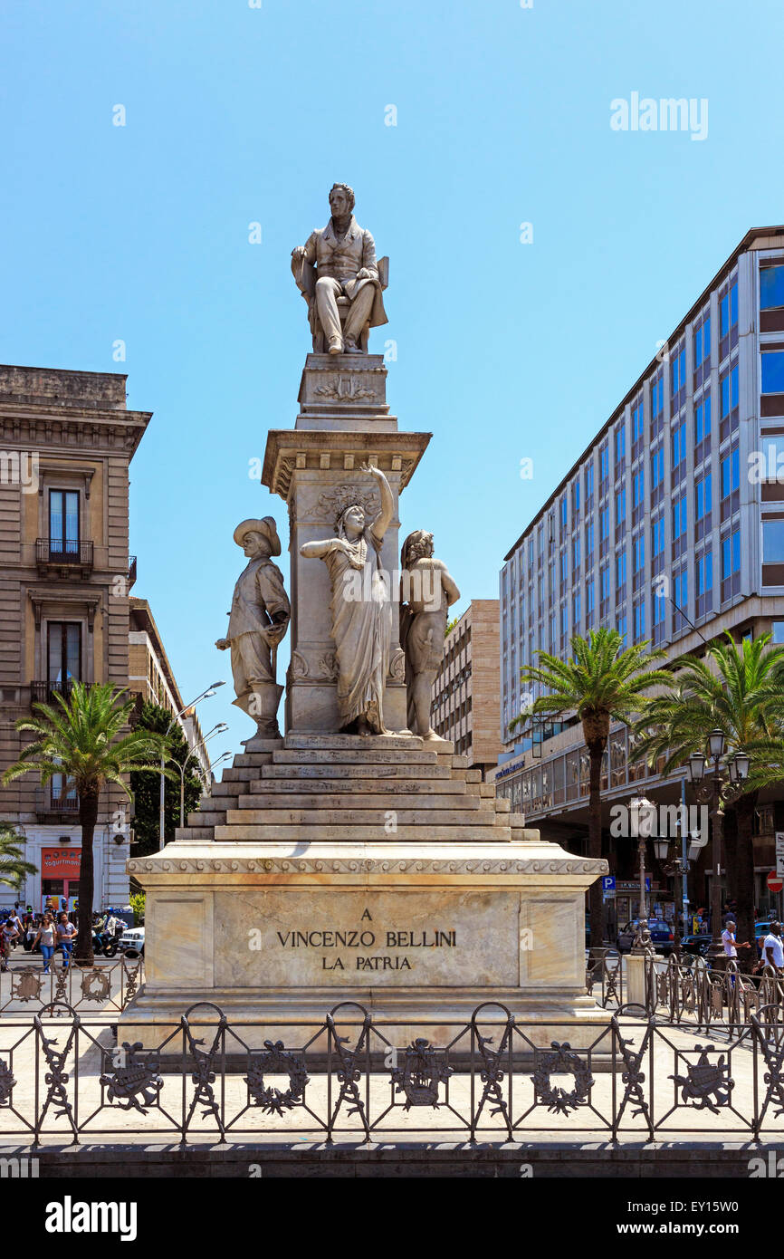 Piazza Stesicoro, Catania, Sicily with the statue of the 18th century opera composer Vincenzo Bellini who was born and is buried Stock Photo