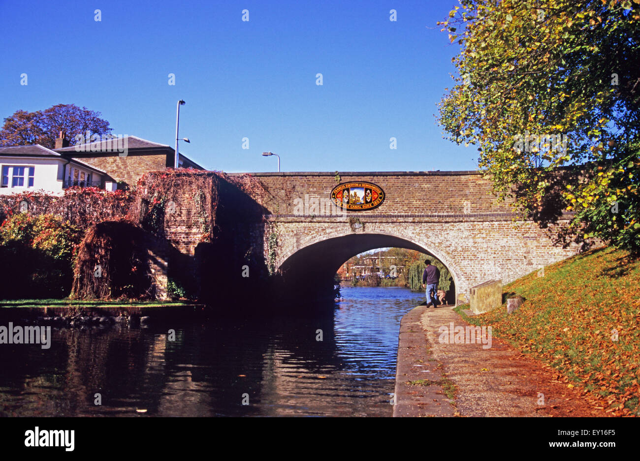 Bridge over the Grand Union Canal, at Berkhamsted in Hertfordshire UK. Stock Photo