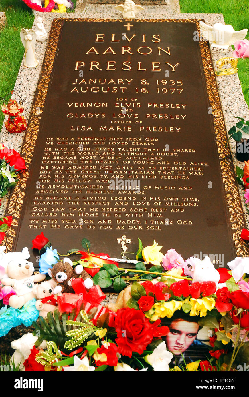 Elvis Presley, the king of Rock n Roll, grave site at Graceland, his home in Memphis Tennessee Stock Photo