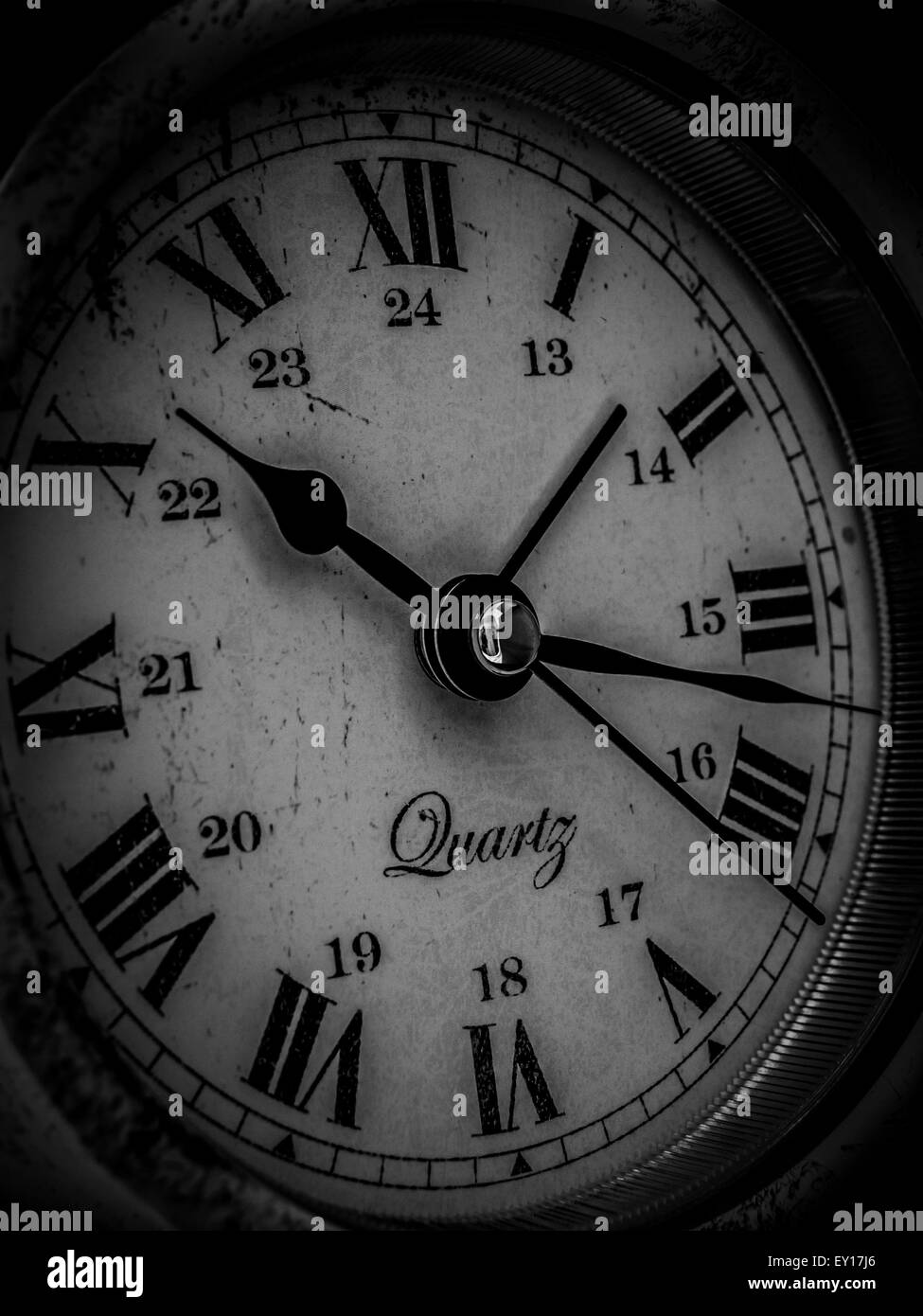 Vintage retro clock face (Monotone/Black and White Stock Photo Alamy