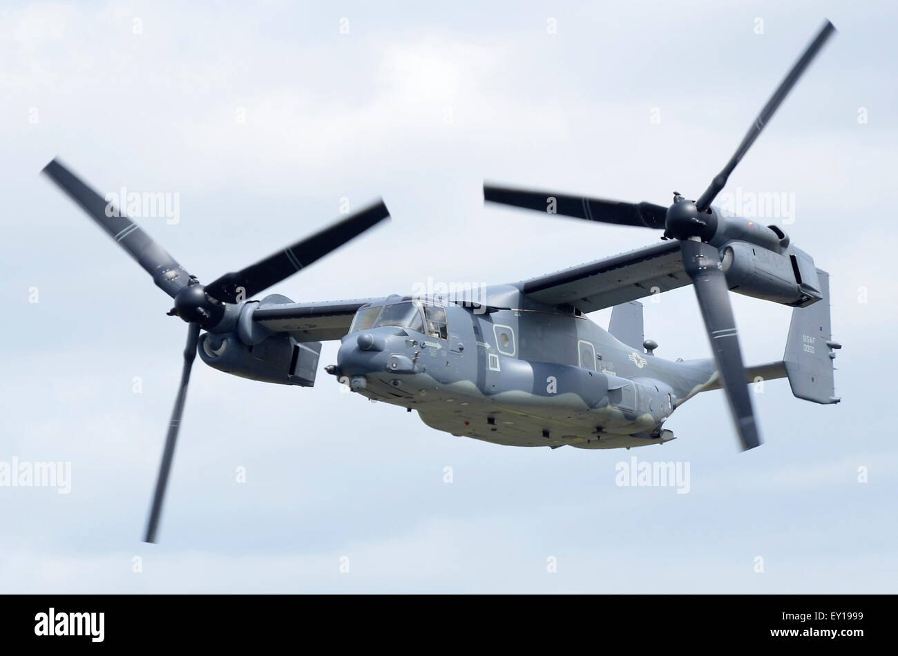 Bell Boeing CV-22B Osprey operated by the US Air Force displaying at RIAT 2015, Fairford, UK. Credit:  Antony Nettle/Alamy Live News Stock Photo