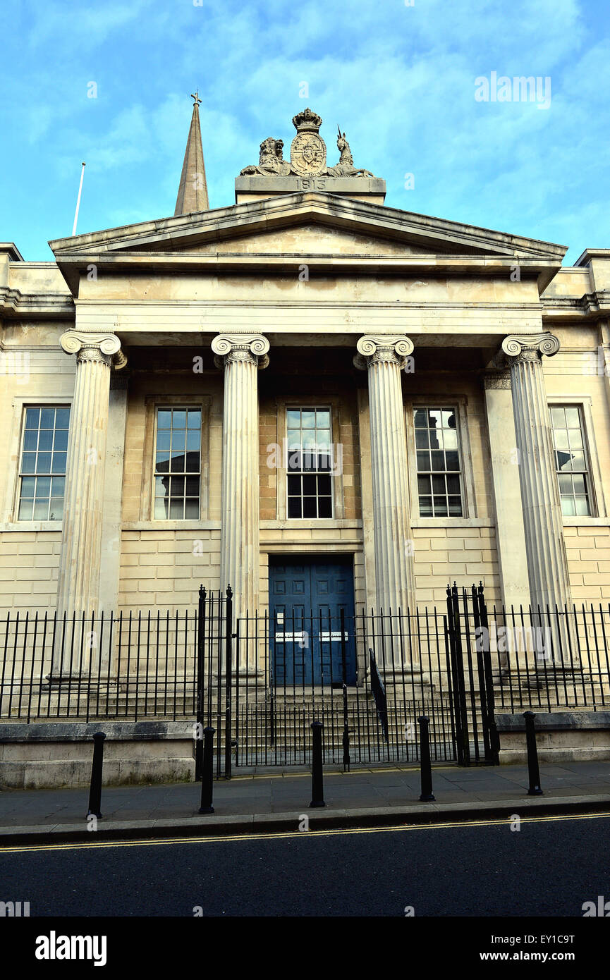 Londonderry (Derry) courthouse, Bishop Street was built in 1813. Stock Photo