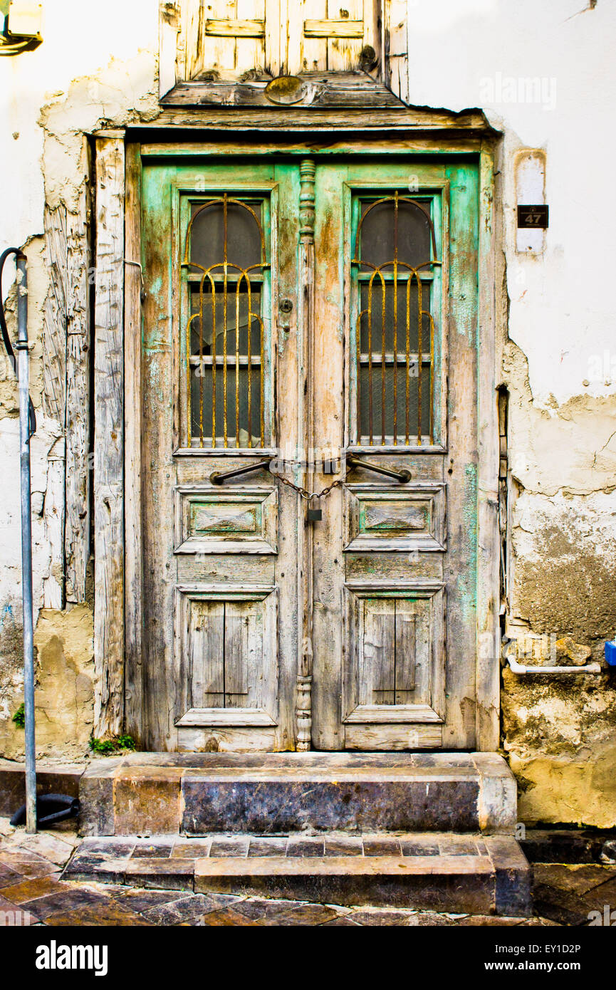 Old double door hi-res stock photography and images - Alamy