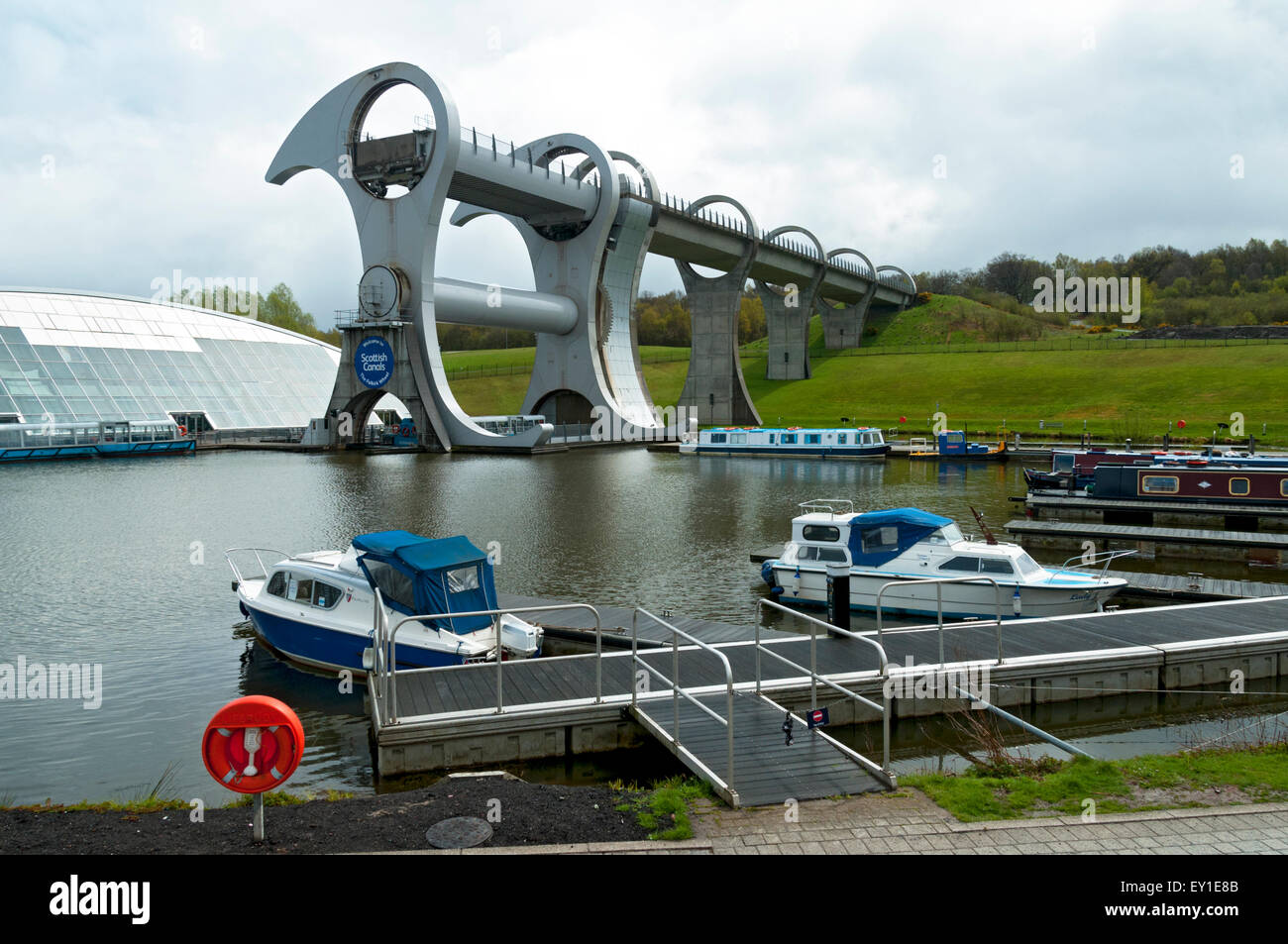 The Falkirk Wheel, the world's first and only rotating boat lift, Falkirk, Scotland, UK Stock