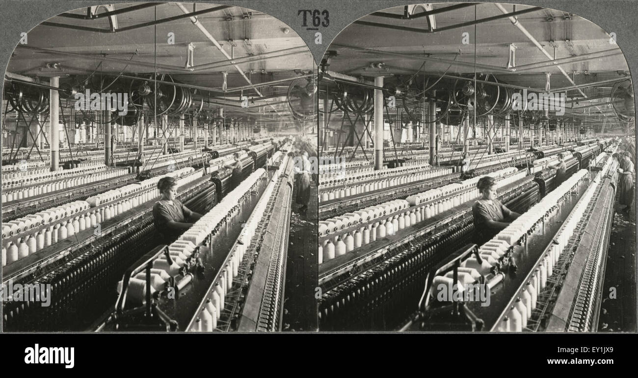 Spinning Cotton Yarn in the Great Textile Mills, Lawrence, Mass., Stereo Card, circa 1916 Stock Photo
