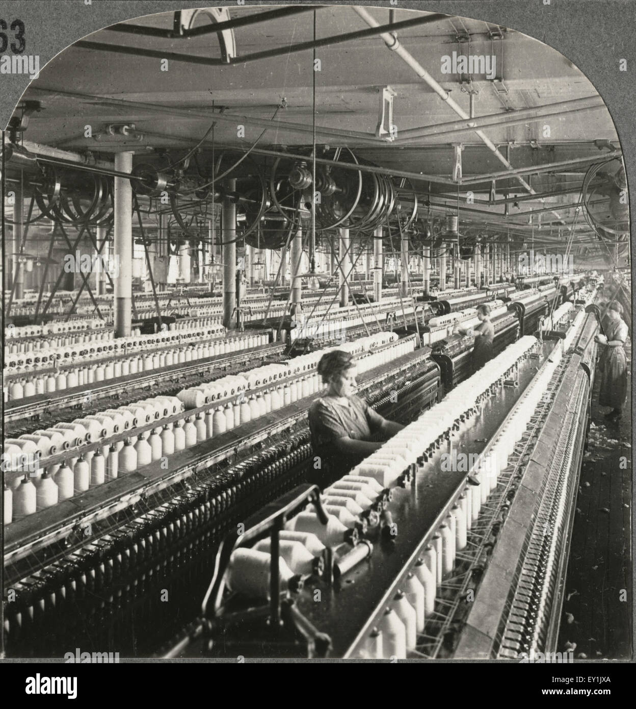 Spinning Cotton Yarn in the Great Textile Mills, Lawrence, MA, USA, Single Image of Stereo Card, circa 1916 Stock Photo