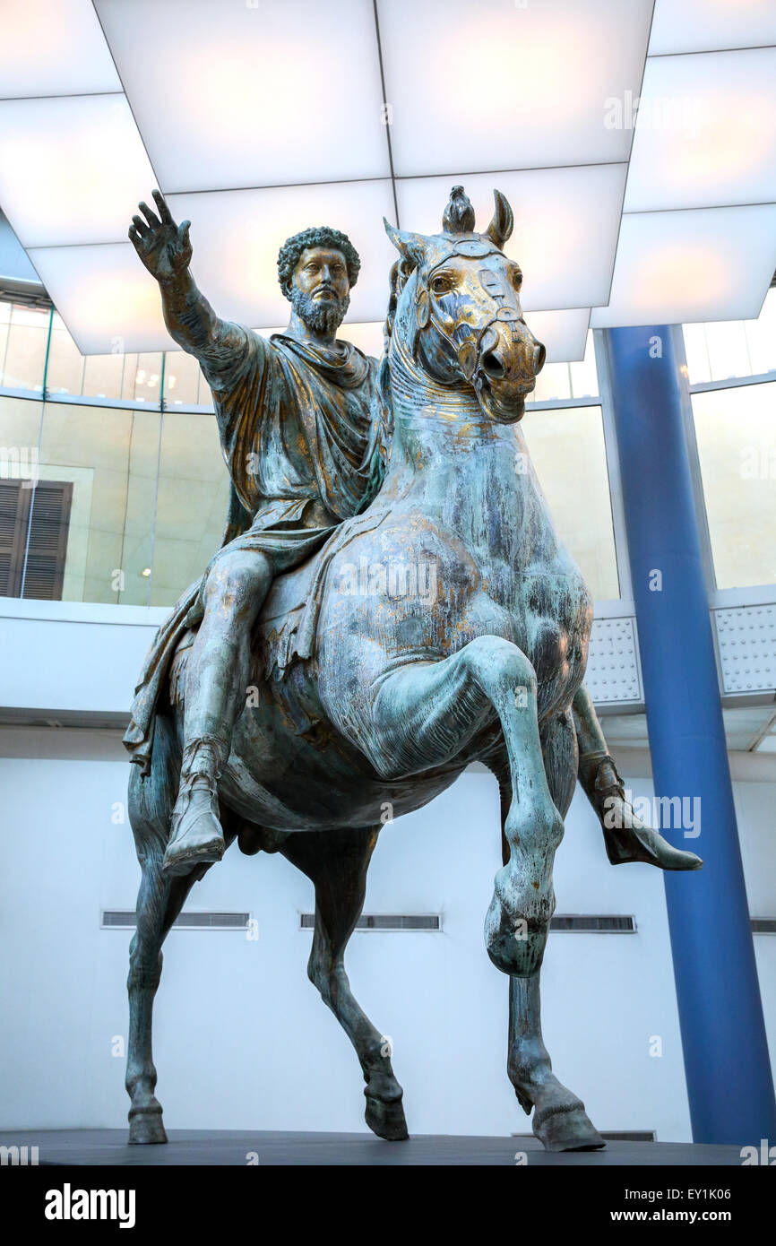 Equestrian statue of Marcus Aurelius standing in Palazzo dei ...