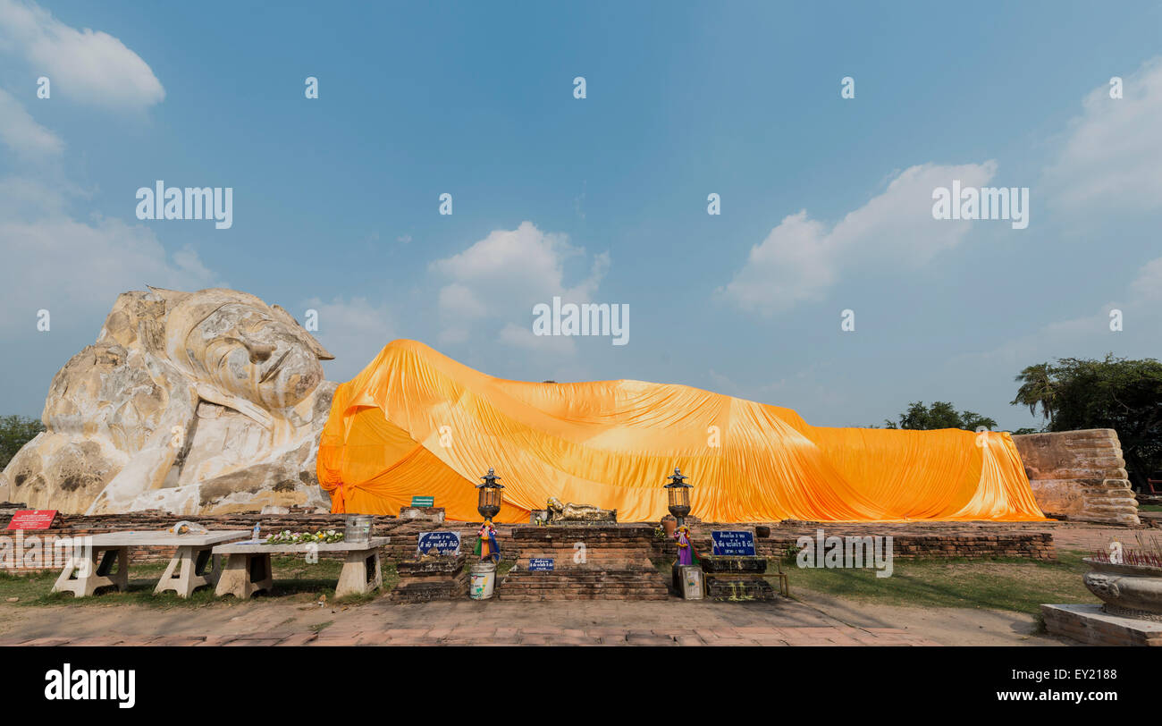 Giant reclining Buddha, Wat Phra Non, Ayuthaya, Thailand Stock Photo