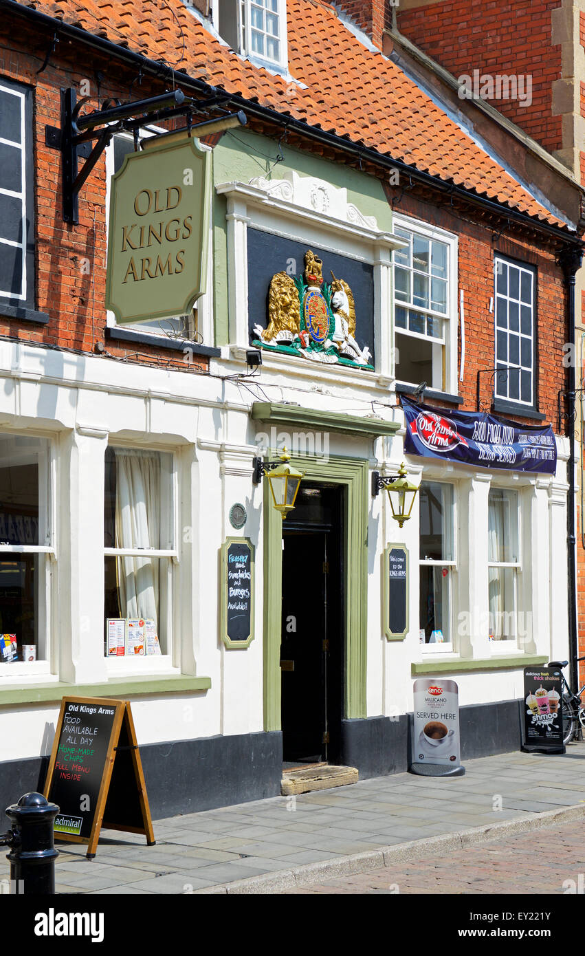 The Old Kings Arms pub in Newark, Nottinghamshire, England UK Stock Photo