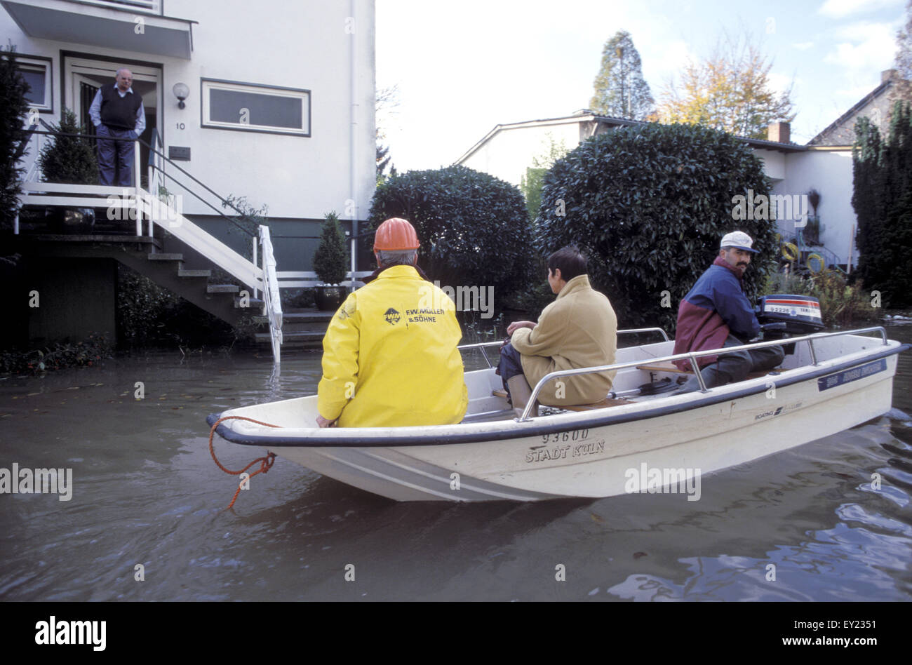 DEU, Germany, Cologne, flood of the river Rhine in the town district Rodenkirchen.....DEU, Deutschland, Koeln, Hochwasser des Rh Stock Photo