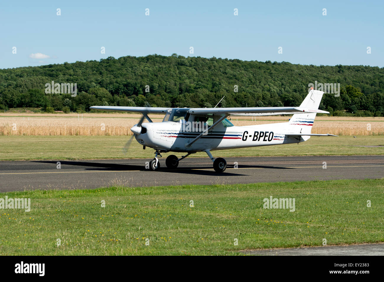 Cessna 152 (G-BPEO) Stock Photo
