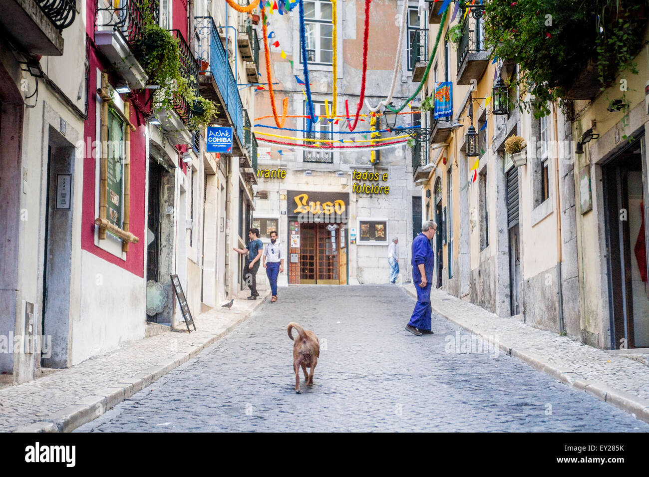 Barrio alto hi-res stock photography and images - Alamy