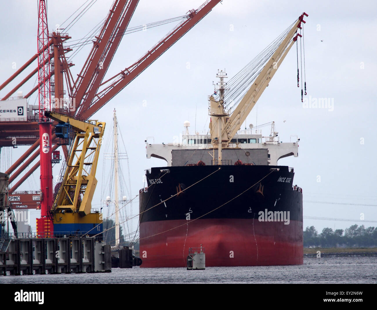 Isge Container The Ince Ege, with IMO 9436733, is a container ship operating at ...