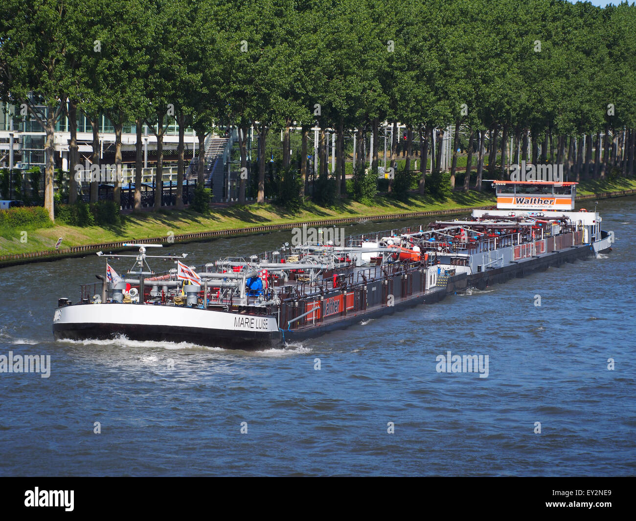 The Marie Luise (ENI 04810460) and Thöringnen (ENI 04503620) are ...