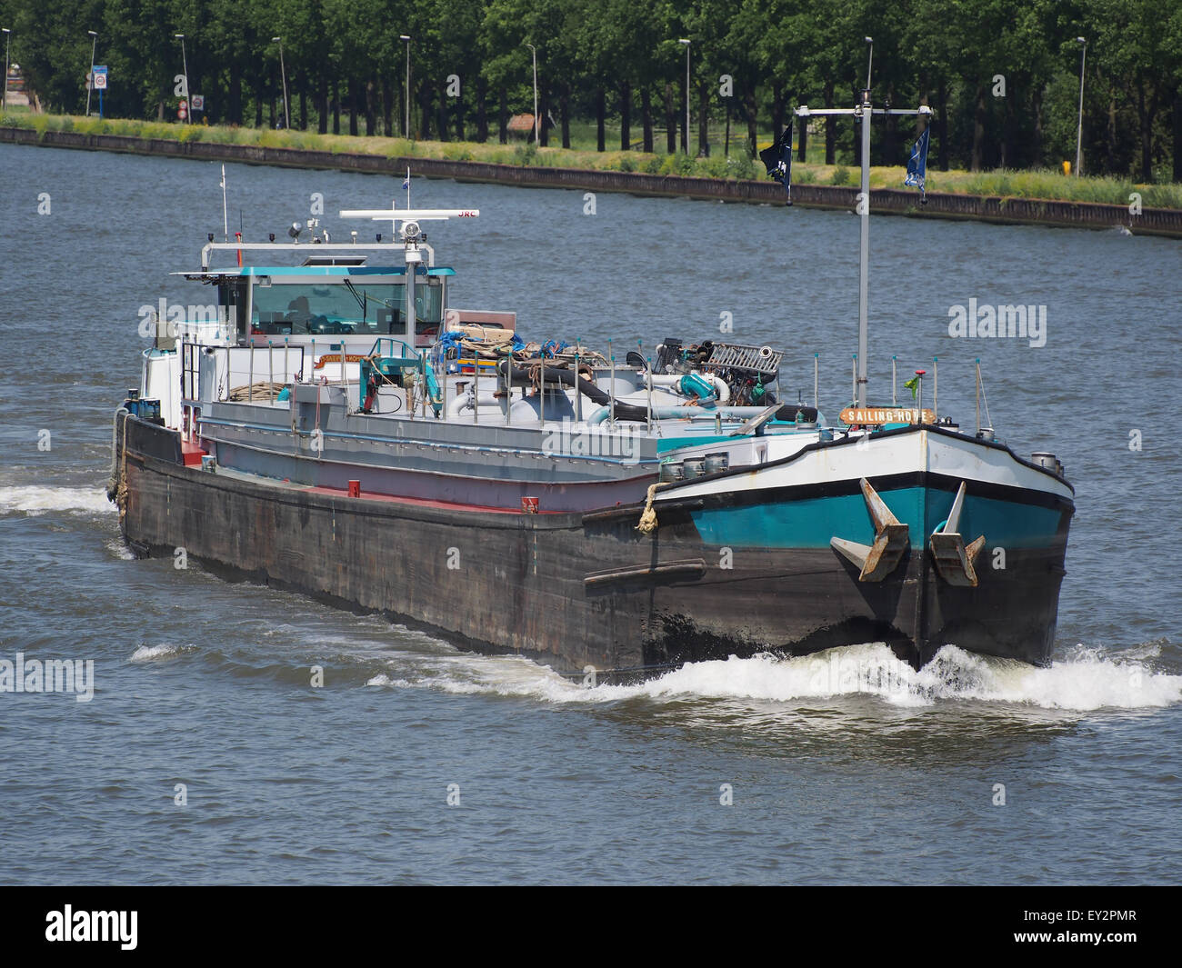 The Sailing-Home (ENI 02312897) is a container ship operating on the ...