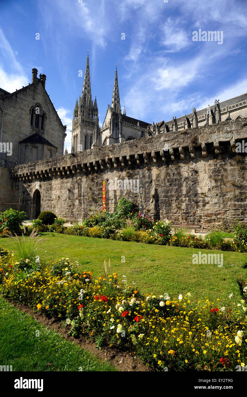 France, Brittany (Bretagne), Finistère, Quimper, town walls and cathedral Stock Photo