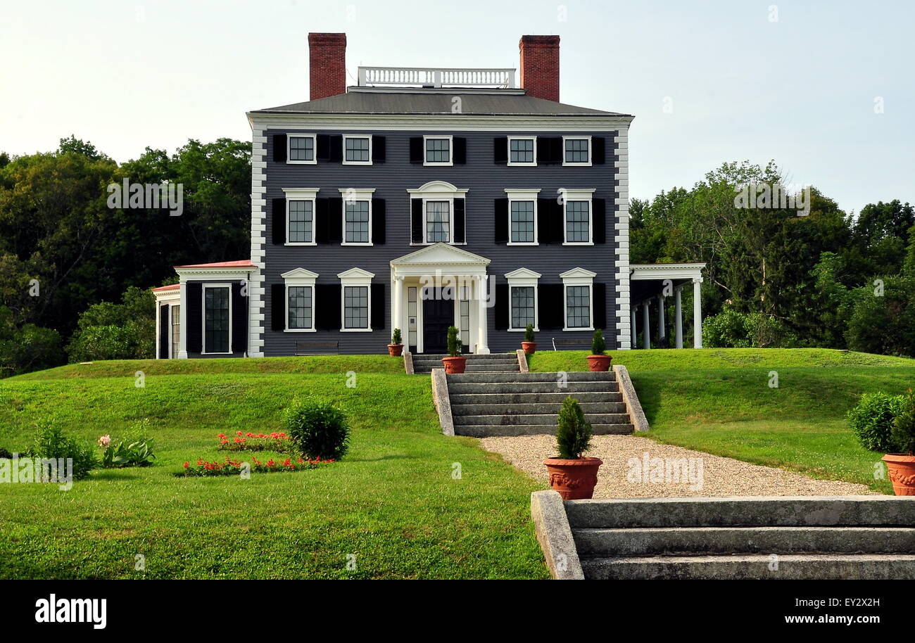 Lincoln, Massachusetts:  The 1790 Codman House, sometimes called The Grange, is a fine example of colonial federal architecture Stock Photo
