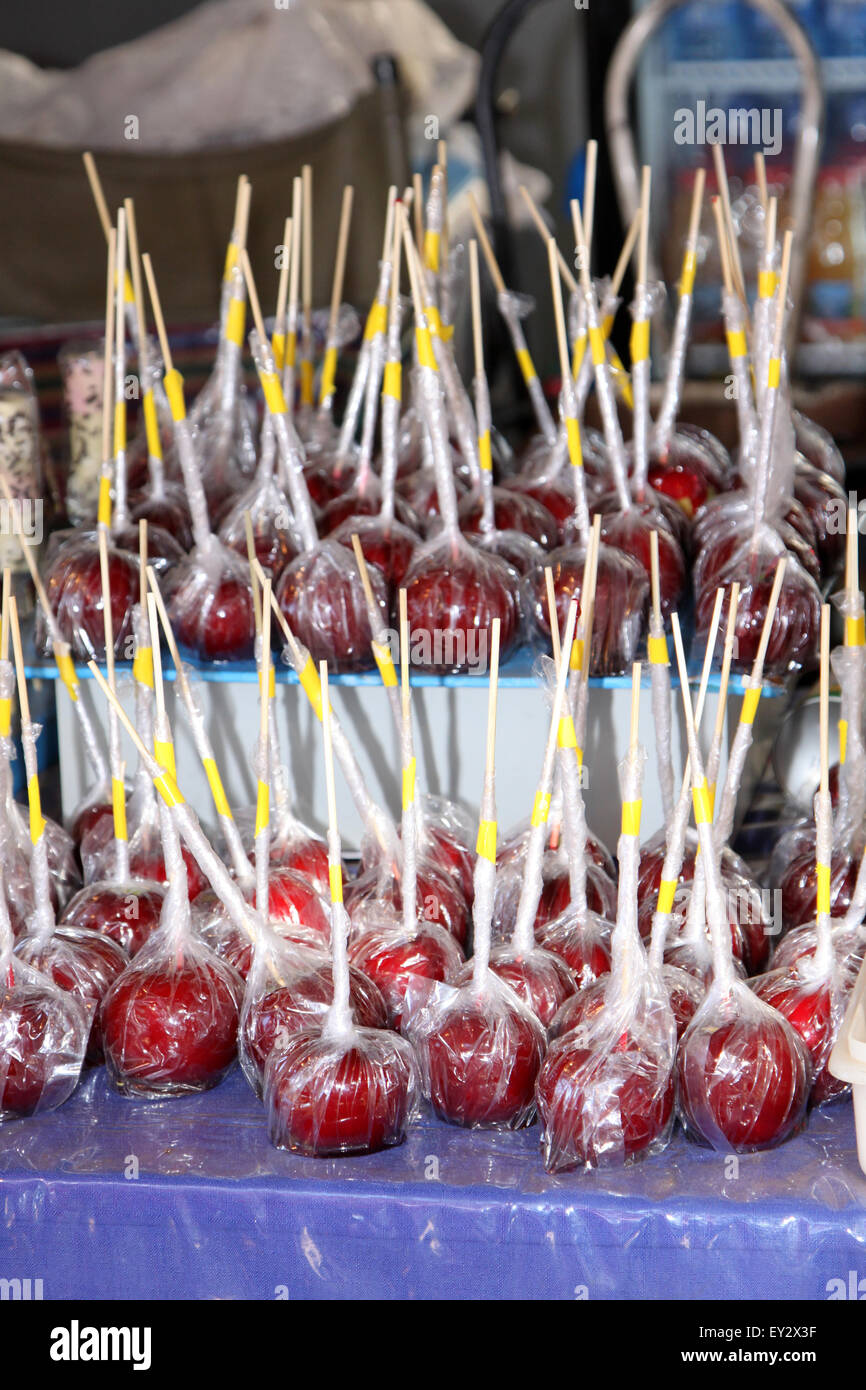Toffee Apples on Sale at Stall Stock Photo Alamy