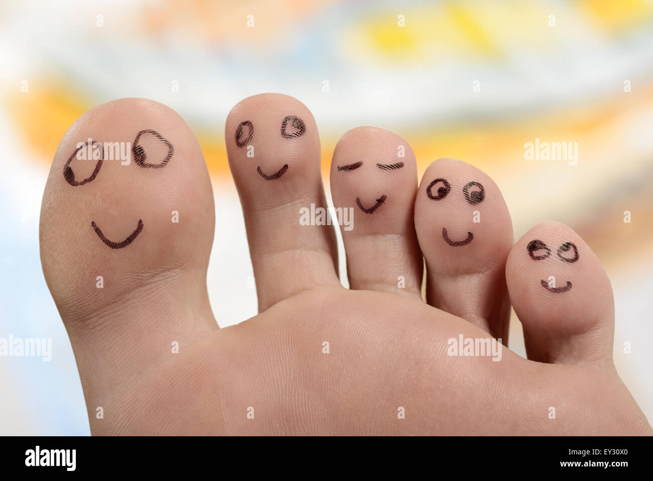 Happy toes and foot smiley Stock Photo Alamy