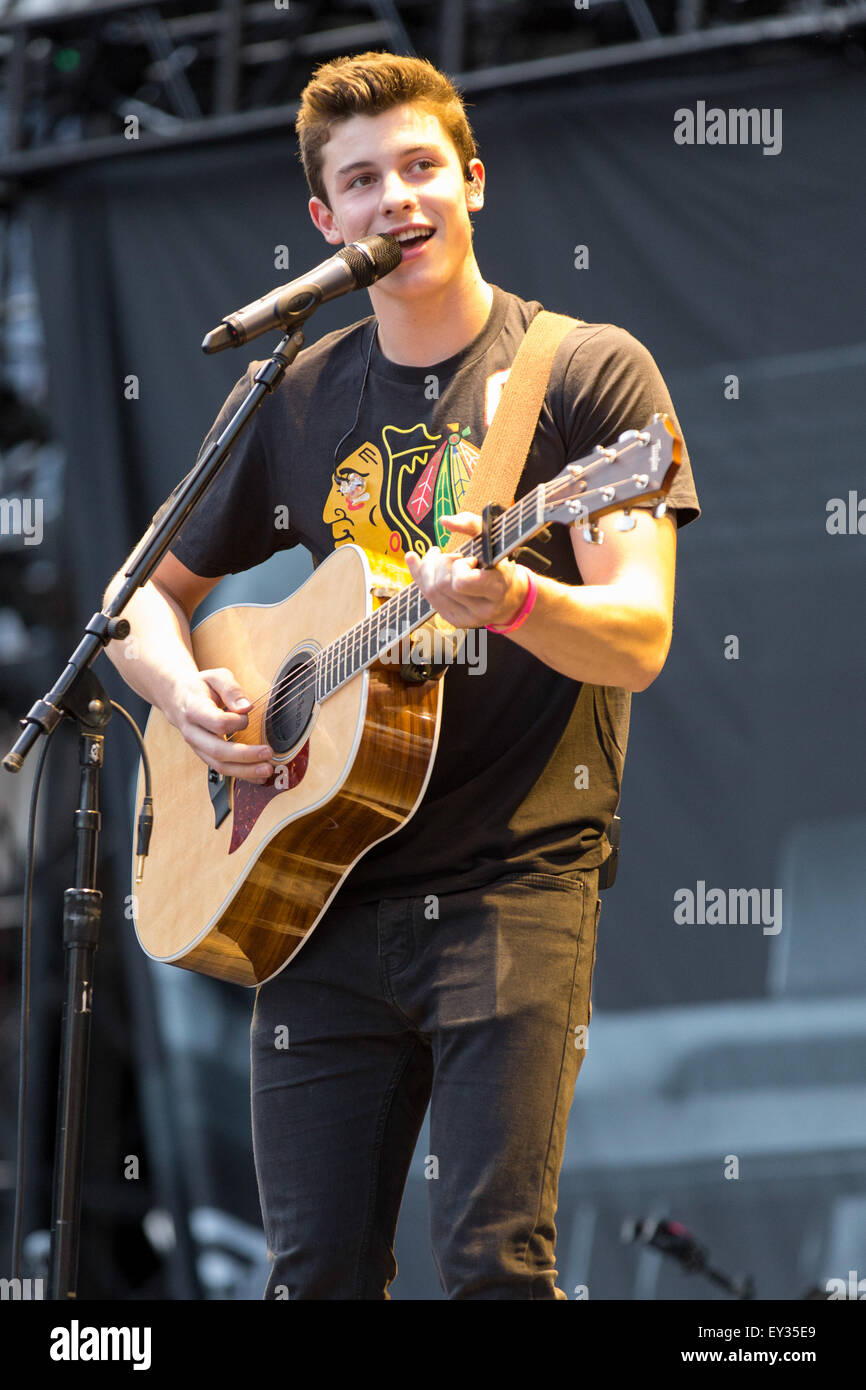 Chicago, Illinois, USA. 19th July, 2015. Singer SHAWN MENDES performs