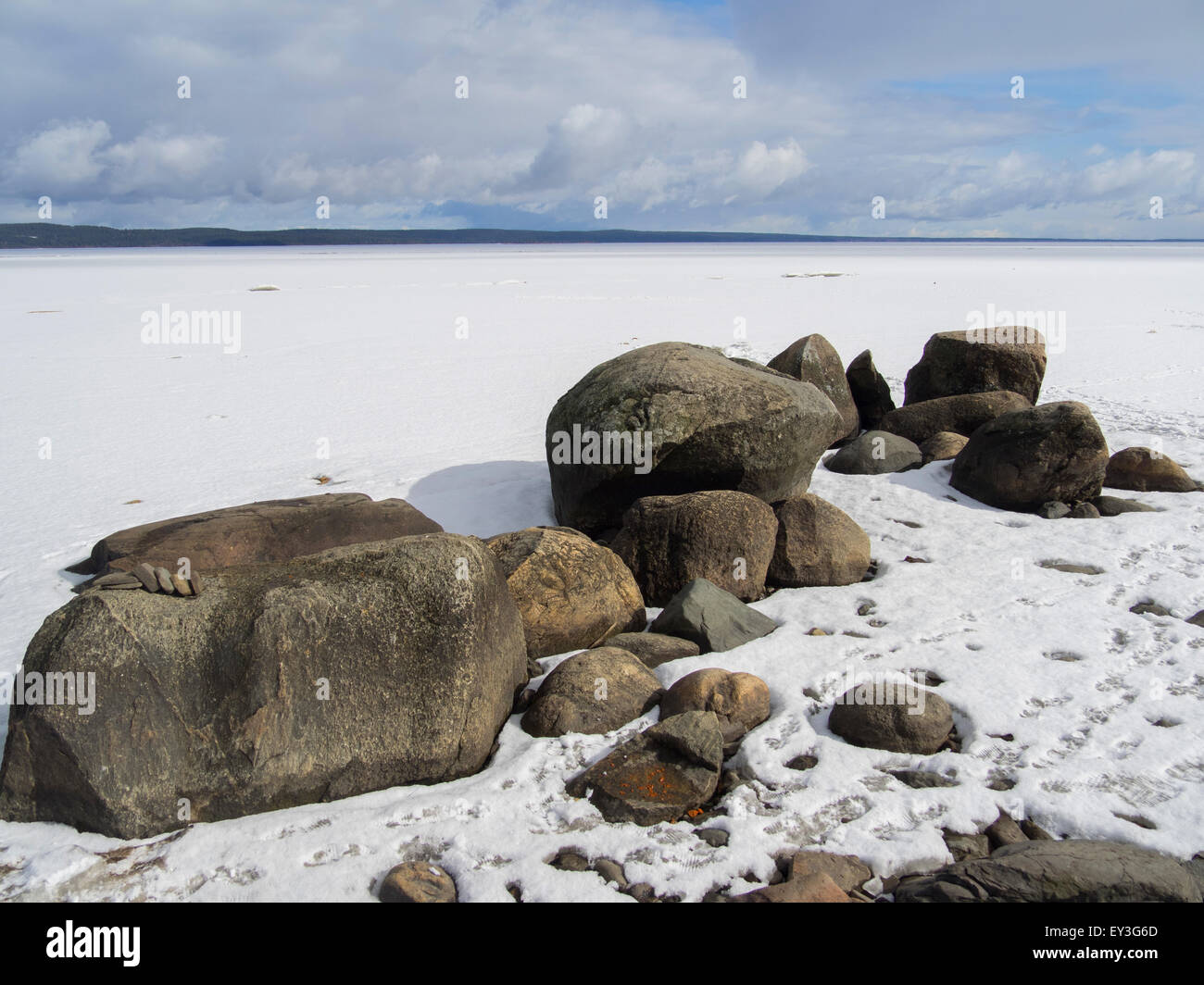 Water stones dike rocks hi-res stock photography and images - Alamy