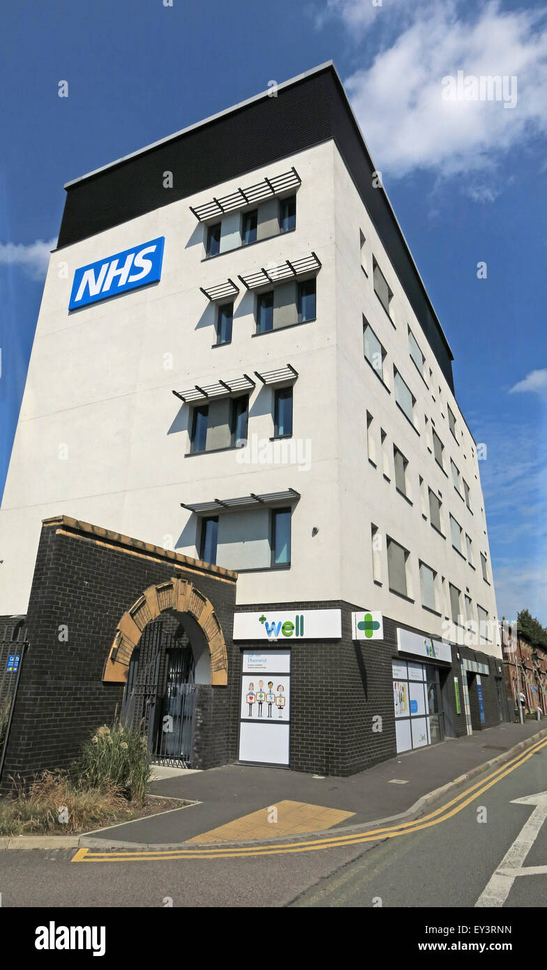 NHS Bath Street Health & Wellbeing Centre, Warrington, Cheshire, England, UK Stock Photo