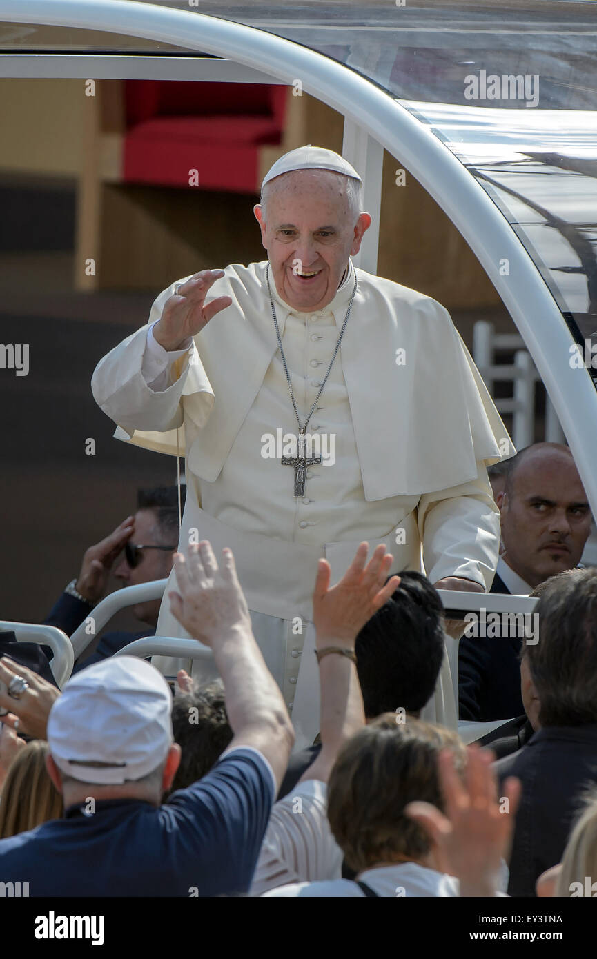 21st June, 2015. Pope Francis visits Turin, Italy Stock Photo