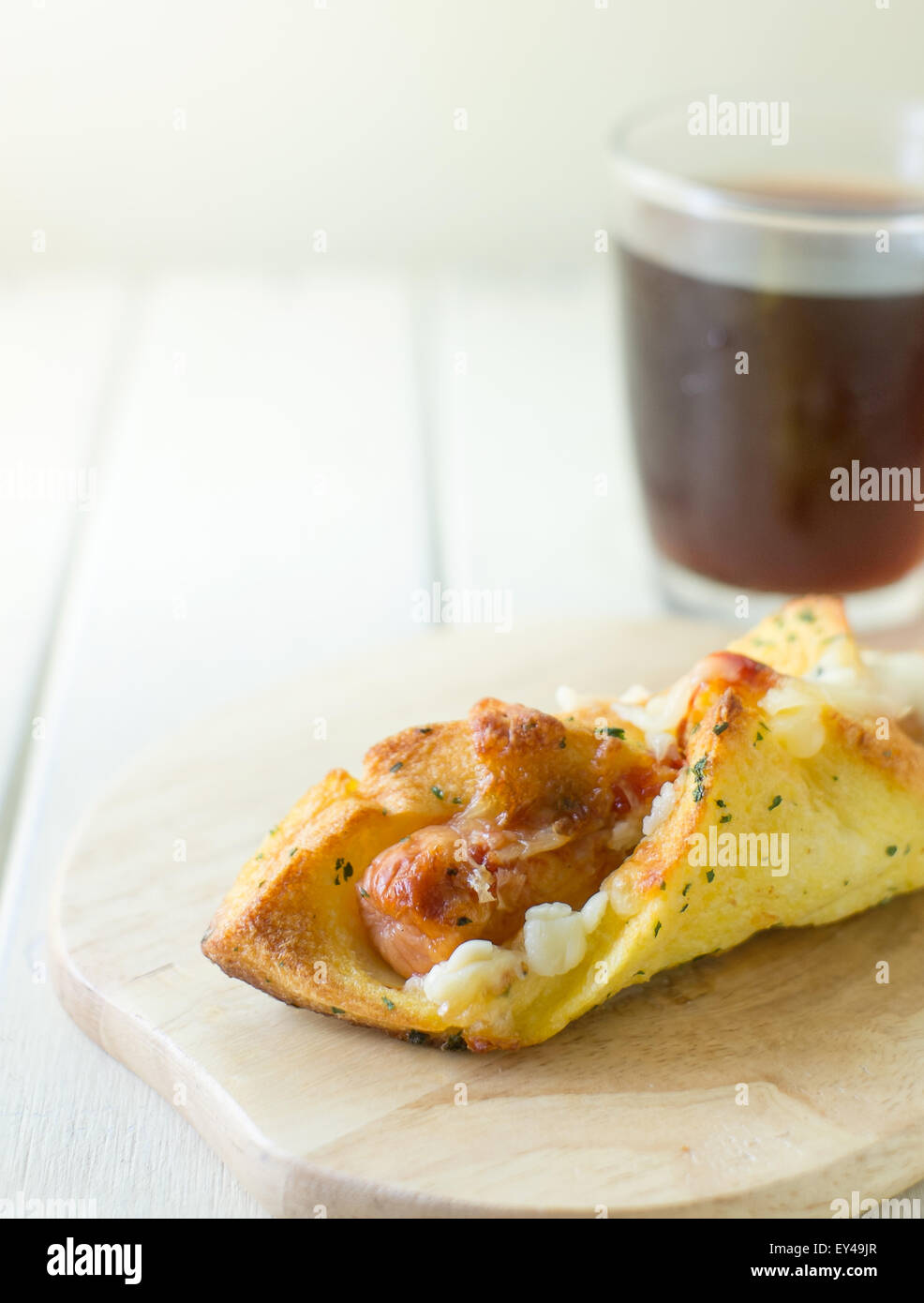 sausage garlic bread with iced tea Stock Photo Alamy