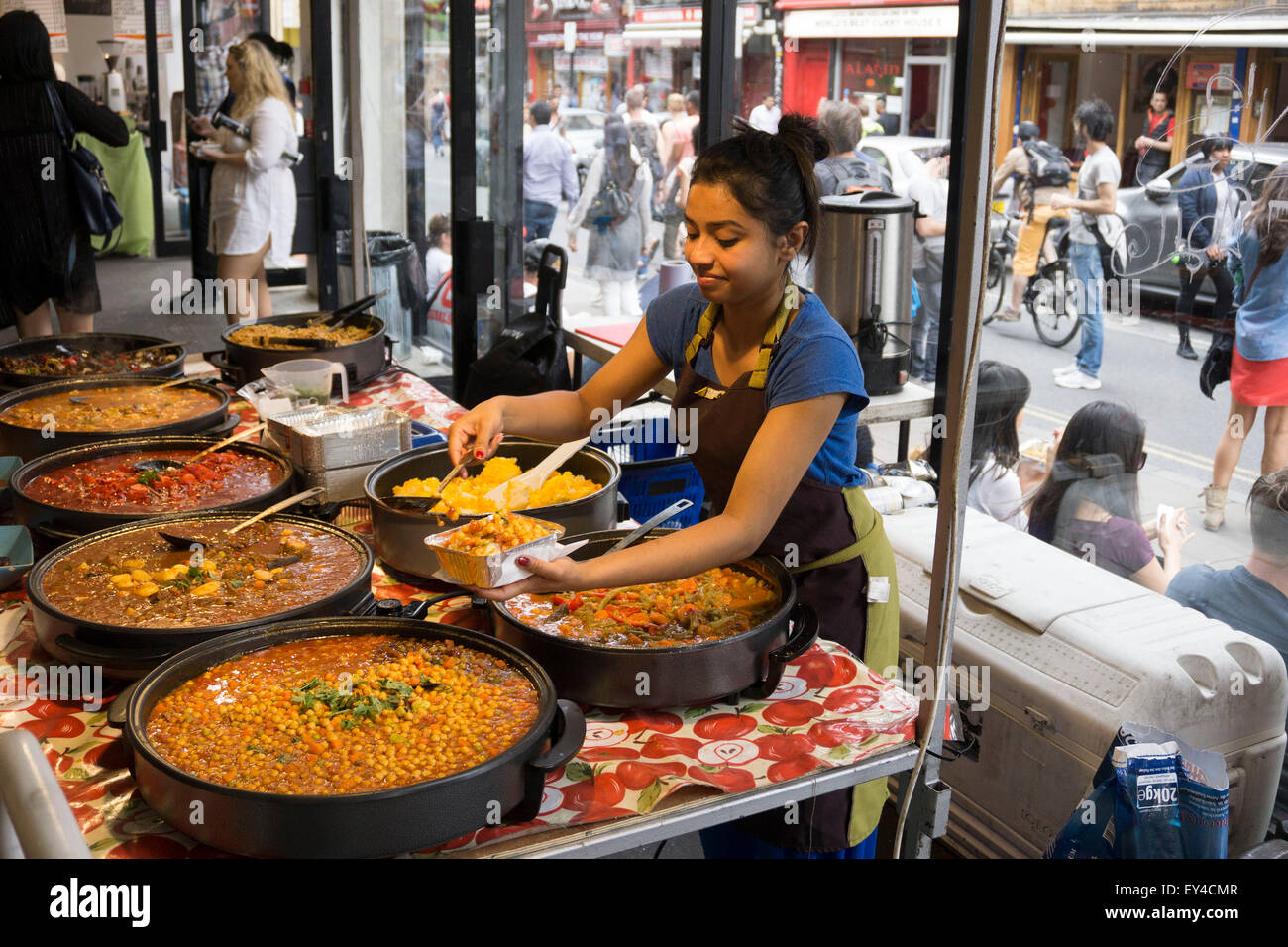Food market stalls brick lane hi-res stock photography and images - Alamy