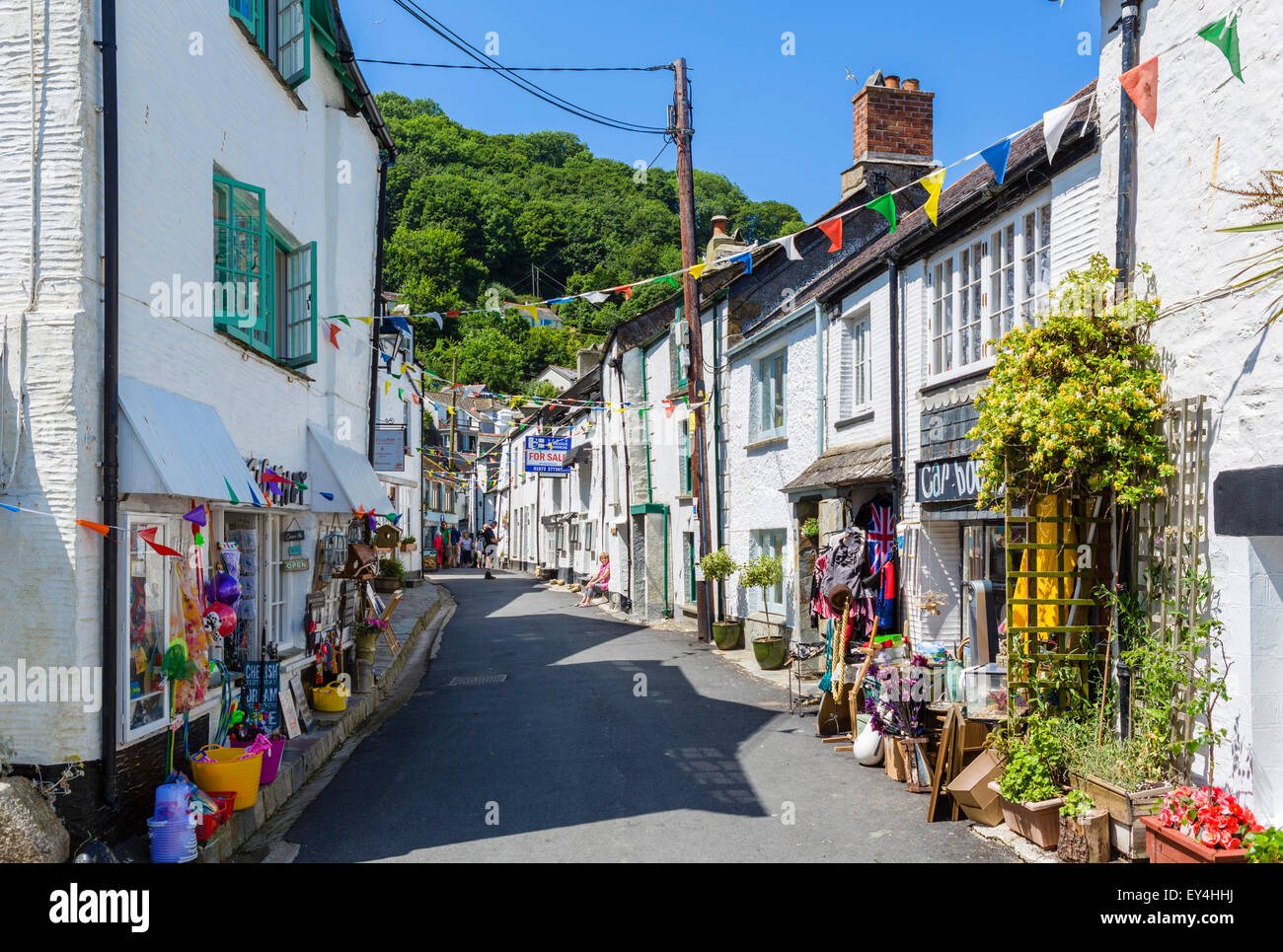 Lansallos Street in the fishing village of Polperro, Cornwall, England, UK Stock Photo