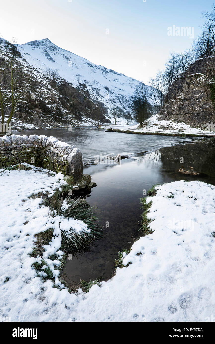 Flowing river in snow covered woods hi-res stock photography and images ...