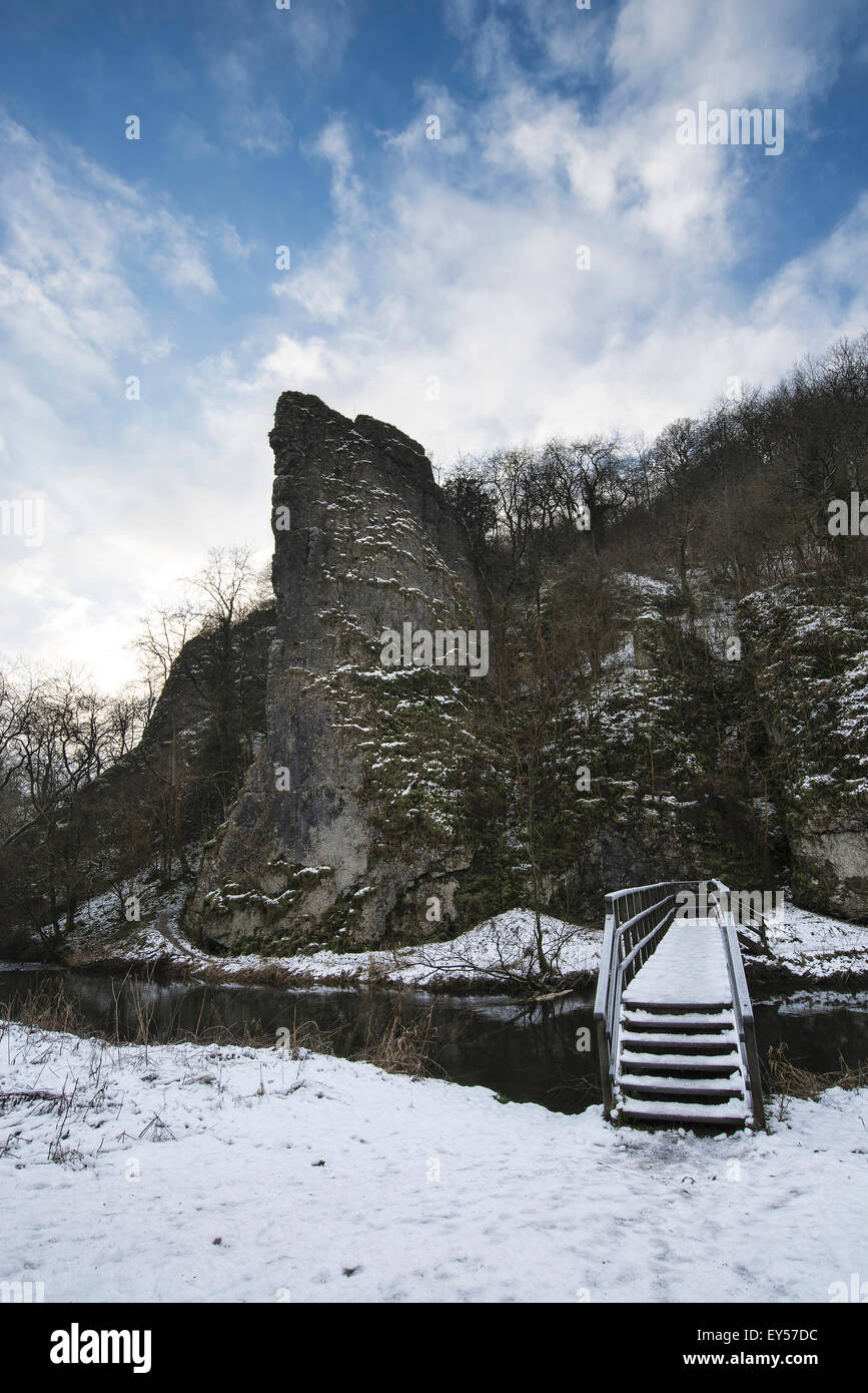 Flowing river in snow covered woods hi-res stock photography and images ...