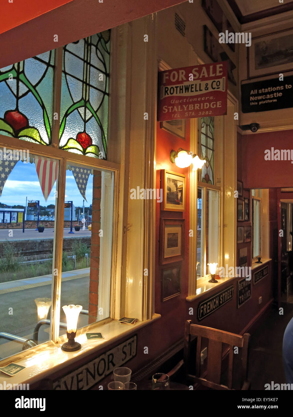 Stalybridge Station Original Buffet bar,est 1885, Transpennine aletrail, Tameside, Greater Manchester, England, UK Stock Photo