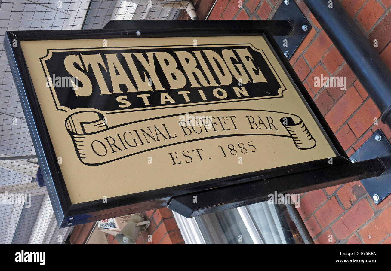 Stalybridge Station Original Buffet bar,est 1885, Transpennine aletrail, Tameside, Greater Manchester, England, UK Stock Photo