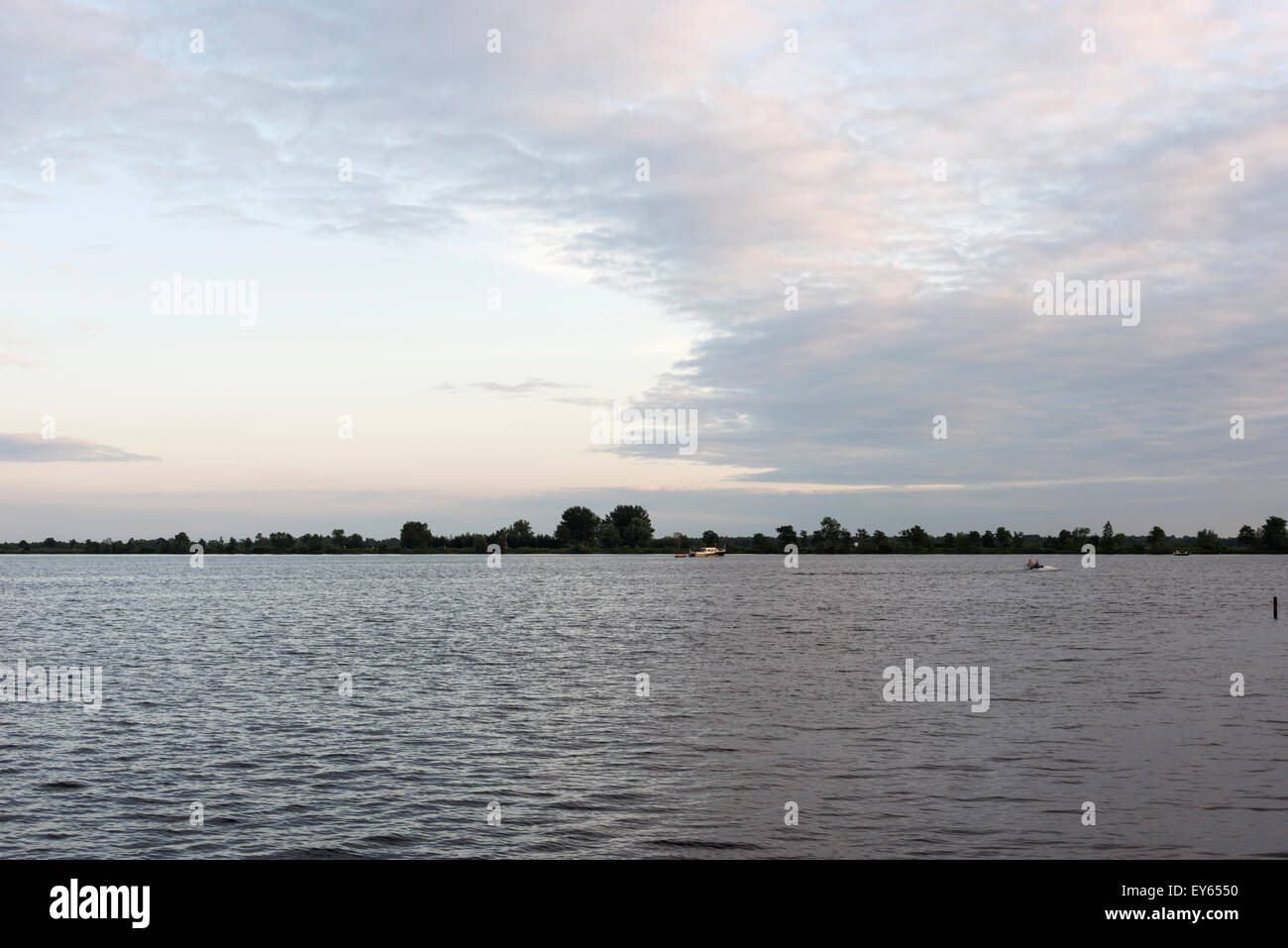 Page 2 - Giethoorn High Resolution Stock Photography and Images - Alamy