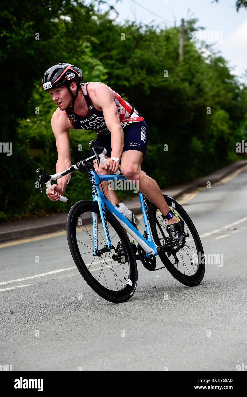 Team GBR Triathlete Liam Lloyd on the bike split during the 2015 Jenson Button Trust Triathlon in aid of Cancer Research Stock Photo