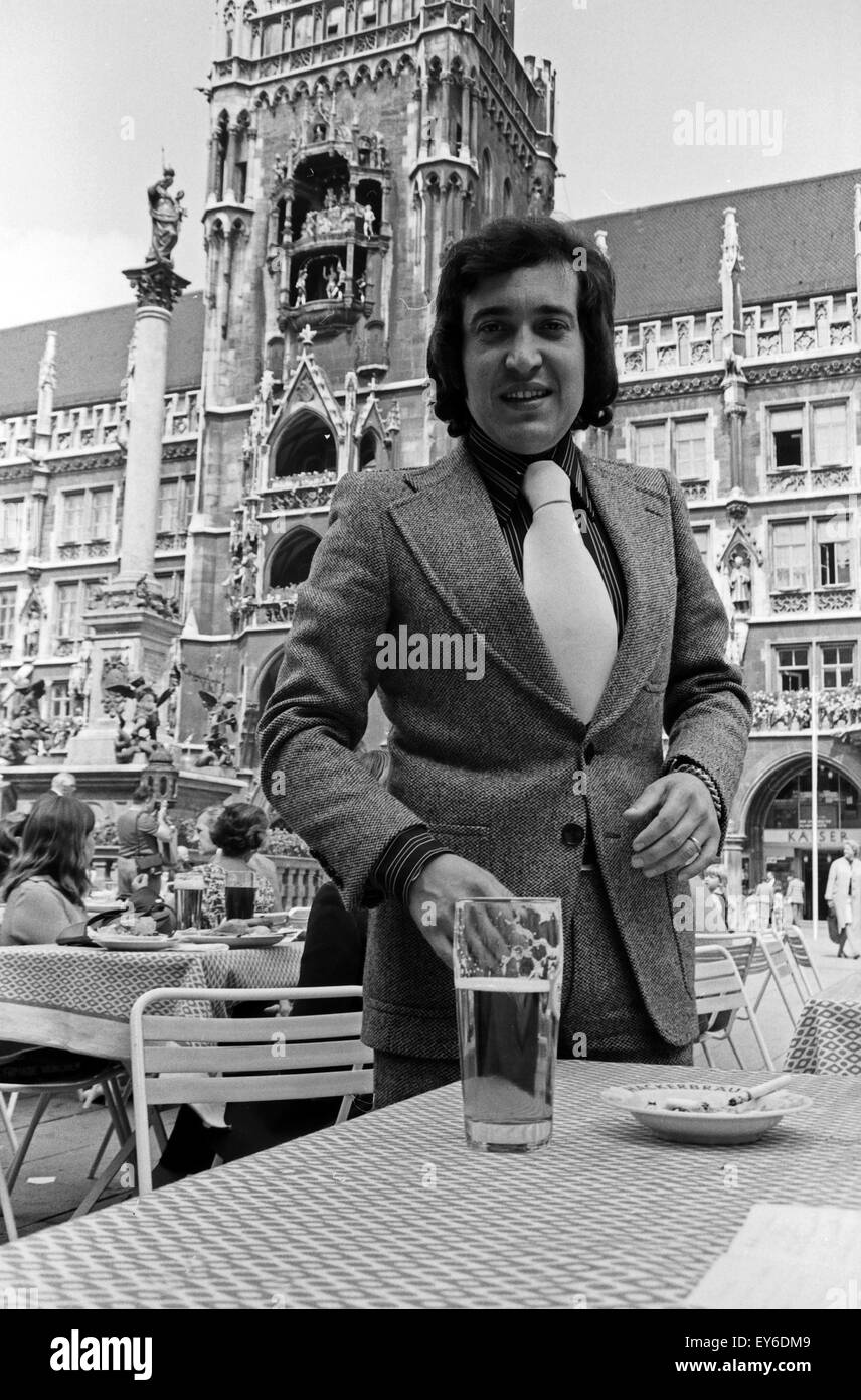 Rico Lanza, der uneheliche Sohn von Mario Lanza, in München, Deutschland 1970er Jahre. Rico Lanza, illegitimate son of Italian singer Mario Lanza, visiting Munich, Germany 1970s. 24x36Neg612 Stock Photo