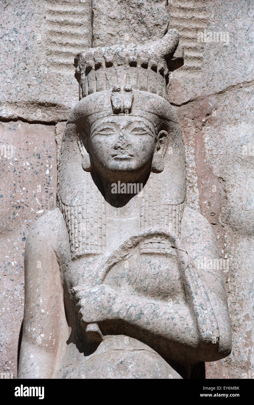 Egypt luxor temple of karnak statue of ramses ii hi-res stock ...