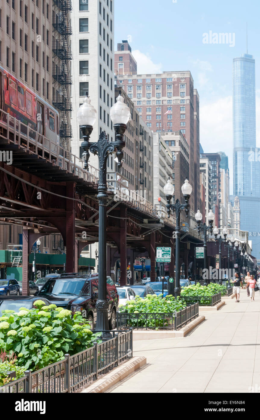 The Chicago L train running above South Wabash Avenue, looking north. Stock Photo