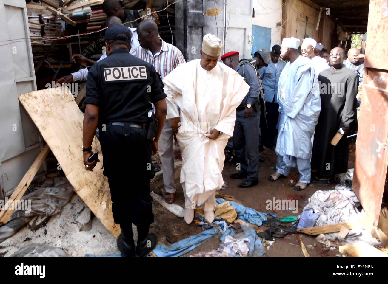 Yaounde. 22nd July, 2015. Officials inspect on the blast site in Cameroon's northern city of Maroua on July 22, 2015. An estimated 20 people were killed and more than 30 others injured as two suicide blasts on Wednesday hit Cameroon's northern city of Maroua, an army source said. Credit:  Xinhua/Alamy Live News Stock Photo