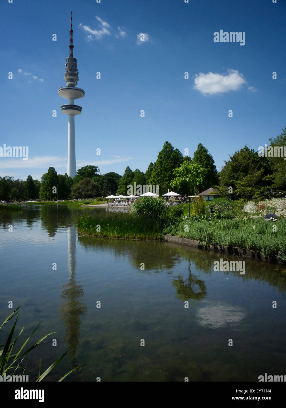 Hamburg television tower in front of Parksee Stock Photo