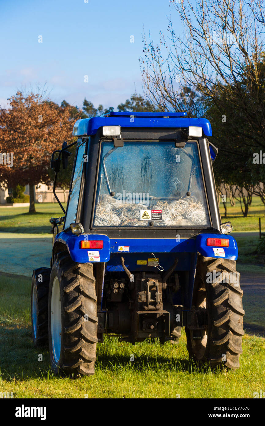 Rear view of green tractor hi-res stock photography and images - Alamy
